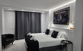 Aparthotel Urban Spaces  3*